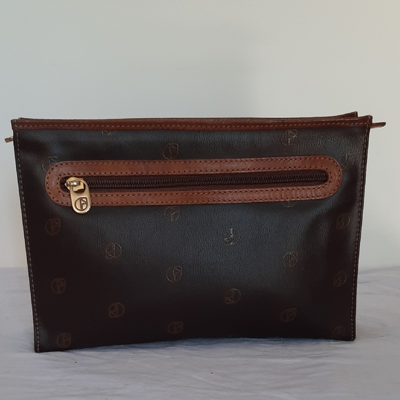 Elegant Black and Brown Toiletry Bag - Picture 2 of 10